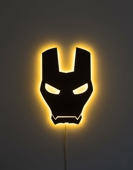 UNDER 1500 - Iron Man Metal Frame With Light »»   ١۰۰ سال